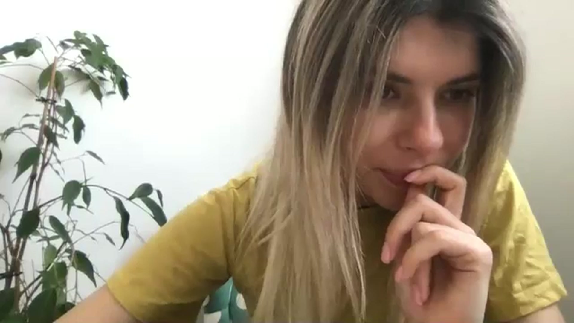 Gallery image thumbnail from neverinmylife's myfreecams stream on, 07/03/2024, 11:00 image 5 of 20