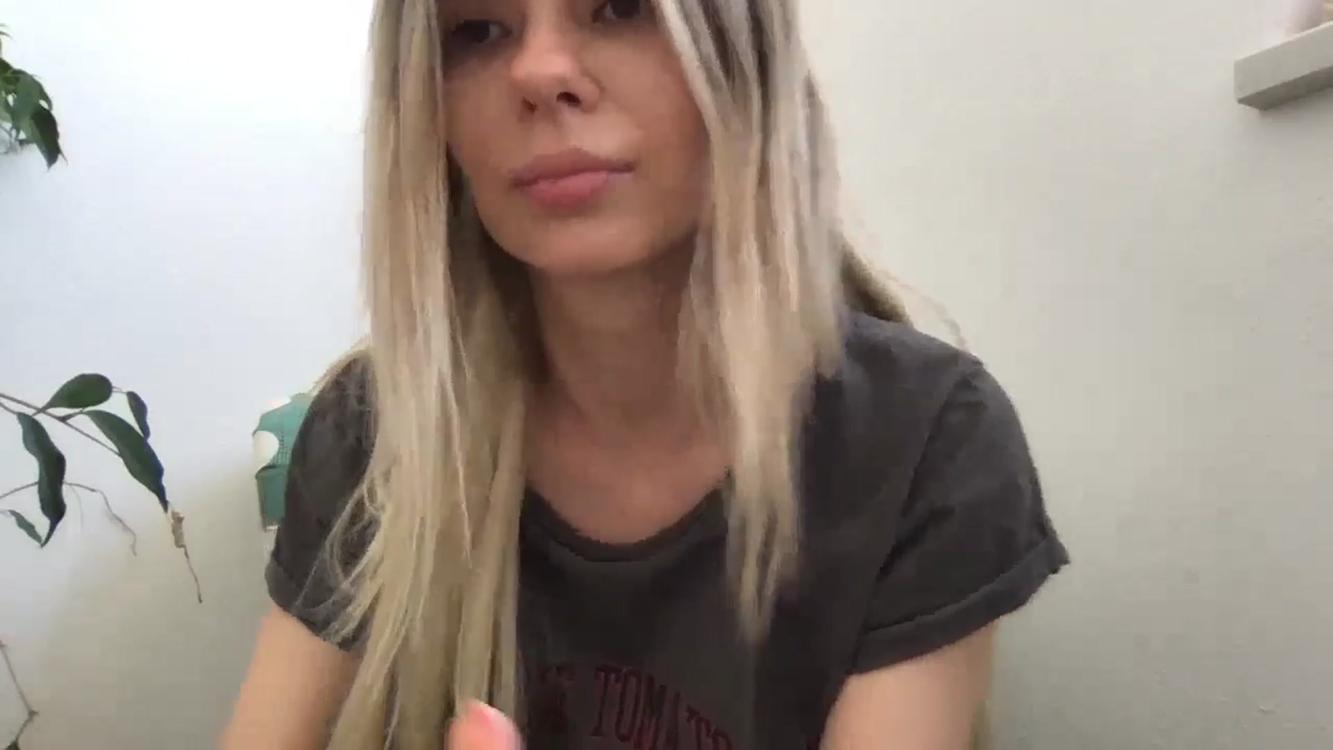 Gallery image thumbnail from neverinmylife's myfreecams stream on, 07/05/2024, 12:08 image 8 of 20