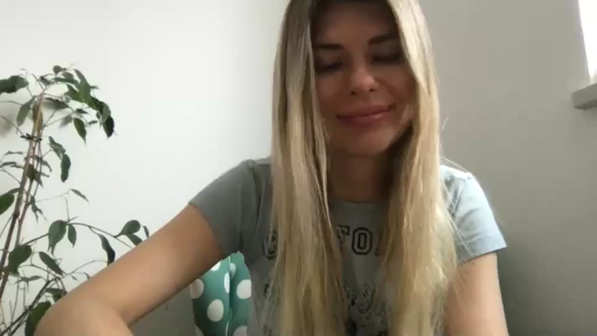 Gallery image thumbnail from neverinmylife's myfreecams stream on, 07/07/2024, 10:35 image 6 of 20