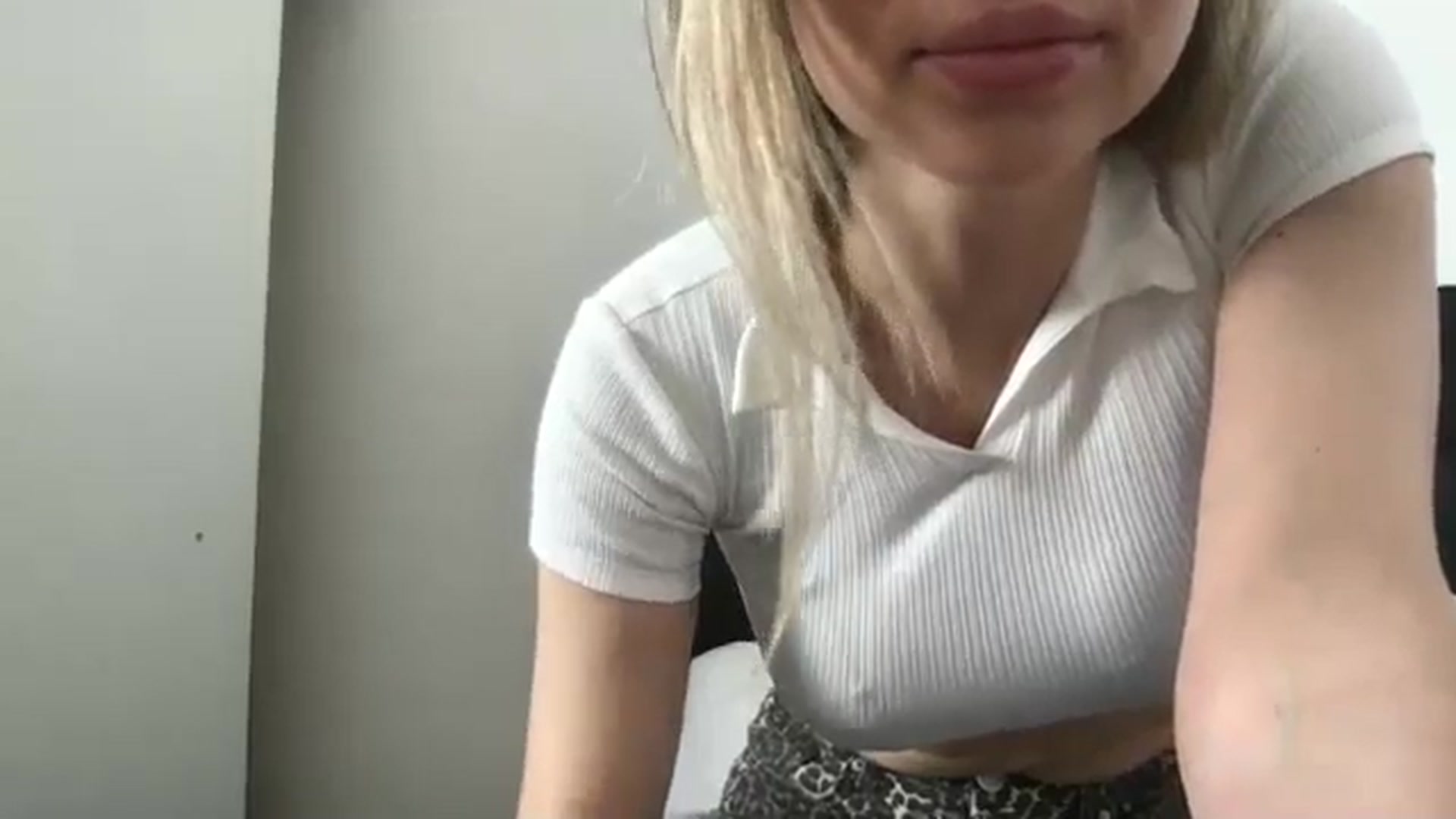 Gallery image thumbnail from neverinmylife's myfreecams stream on, 07/08/2024, 10:15 image 9 of 20