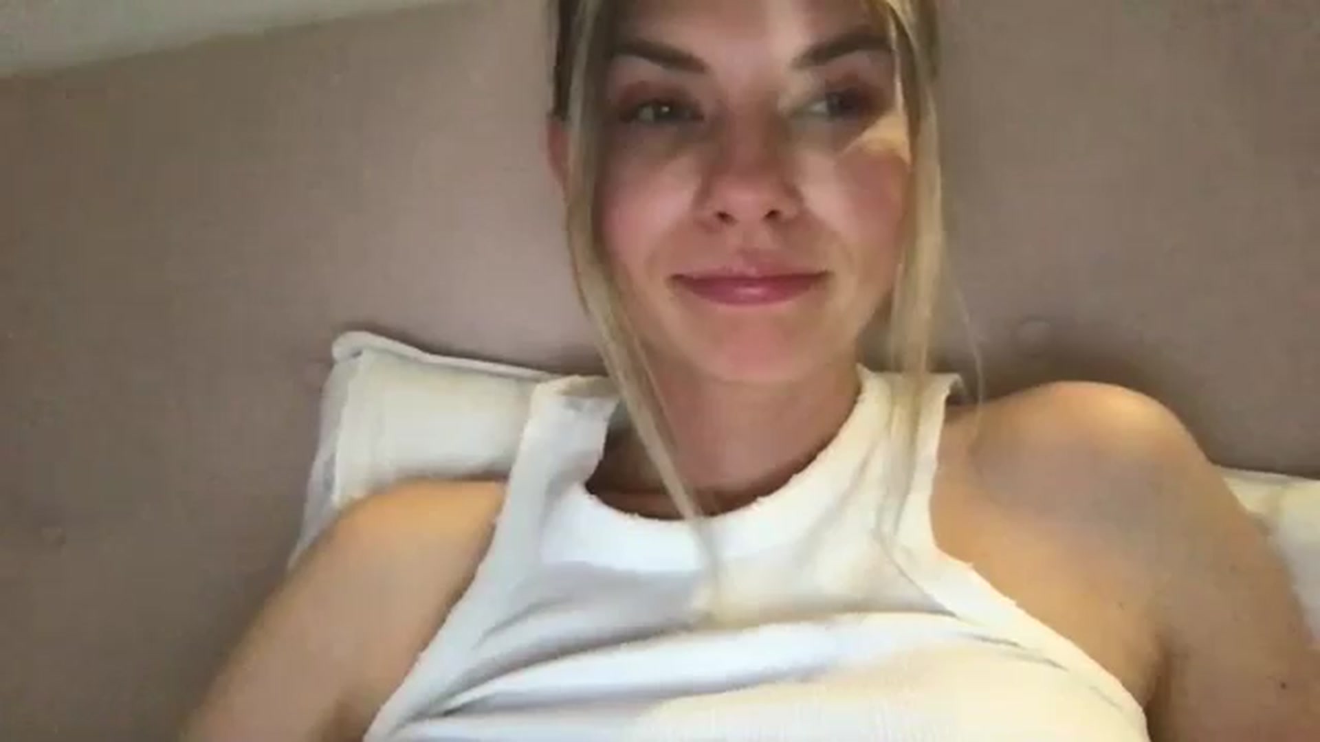 Gallery image thumbnail from neverinmylife's myfreecams stream on, 07/16/2024, 12:48 image 5 of 20