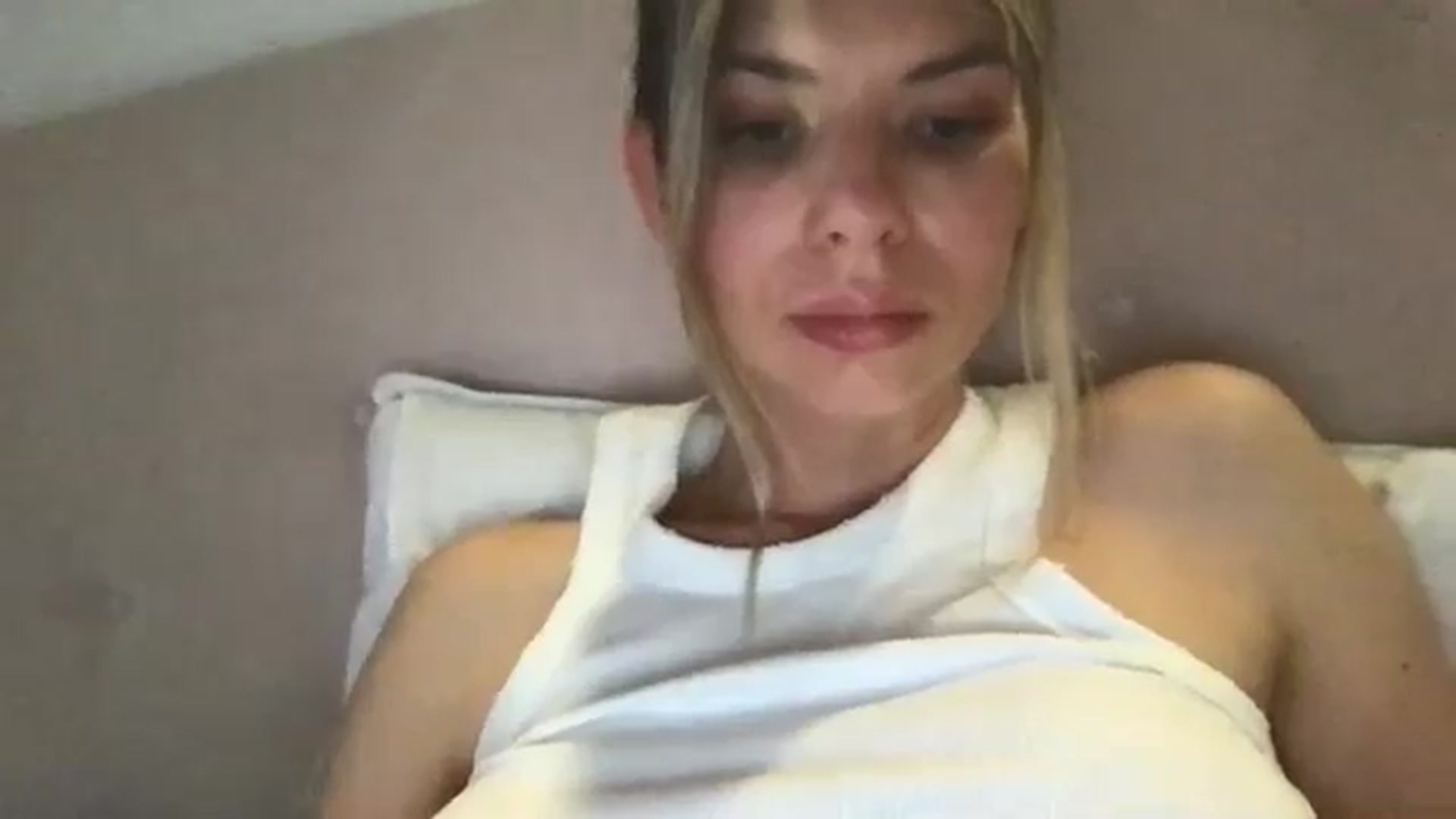 Gallery image thumbnail from neverinmylife's myfreecams stream on, 07/16/2024, 12:48 image 20 of 20
