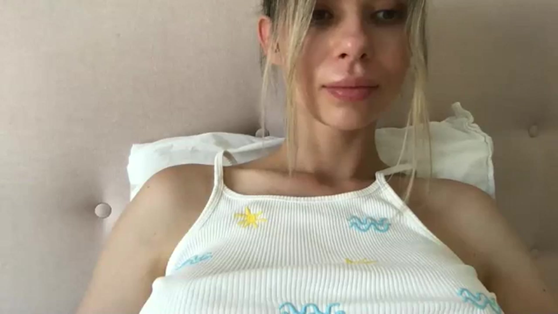 Gallery image thumbnail from neverinmylife's myfreecams stream on, 07/17/2024, 14:16 image 19 of 20
