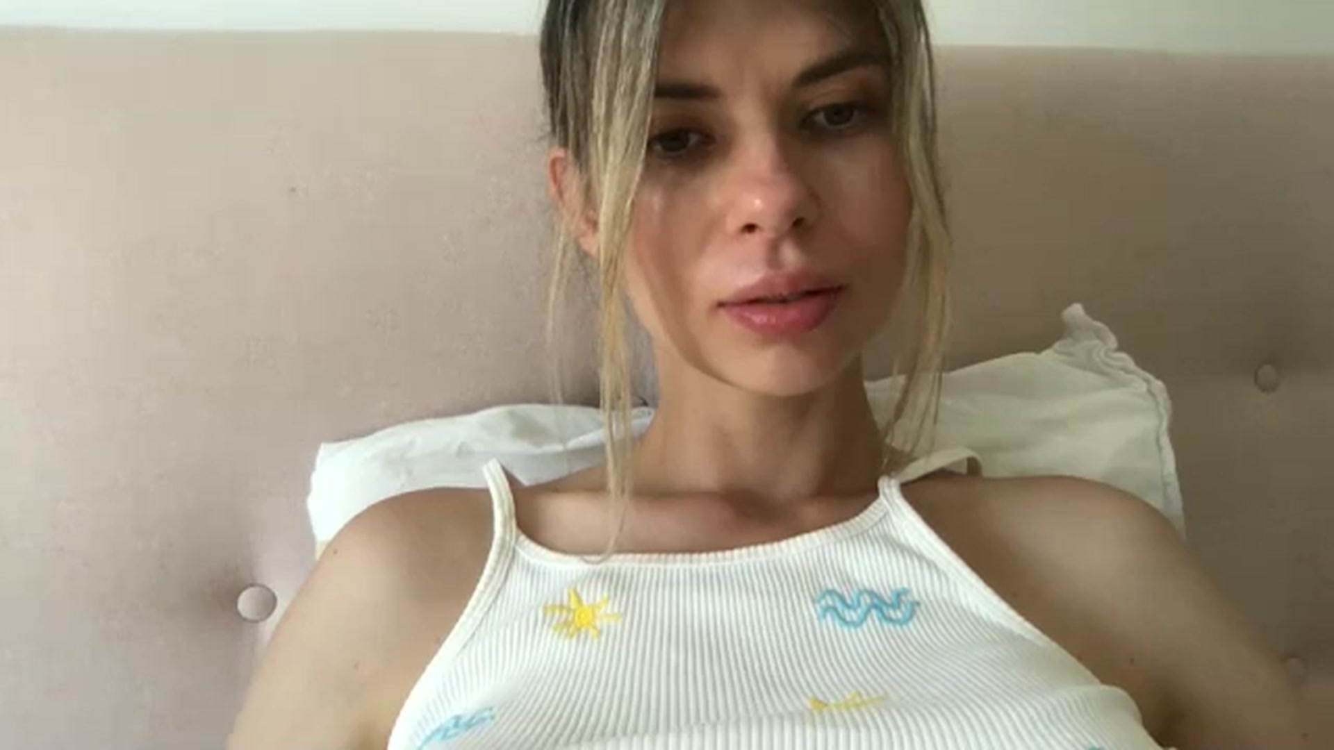 Gallery image thumbnail from neverinmylife's myfreecams stream on, 07/17/2024, 14:16 image 9 of 20