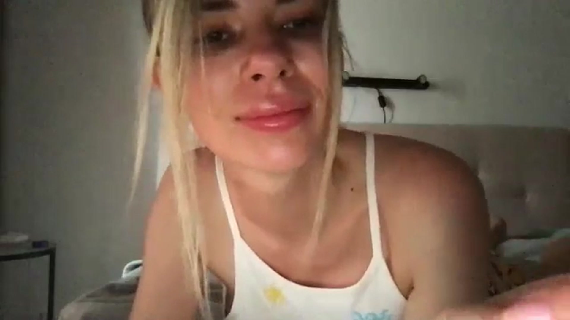 Gallery image thumbnail from neverinmylife's myfreecams stream on, 07/18/2024, 12:02 image 6 of 20