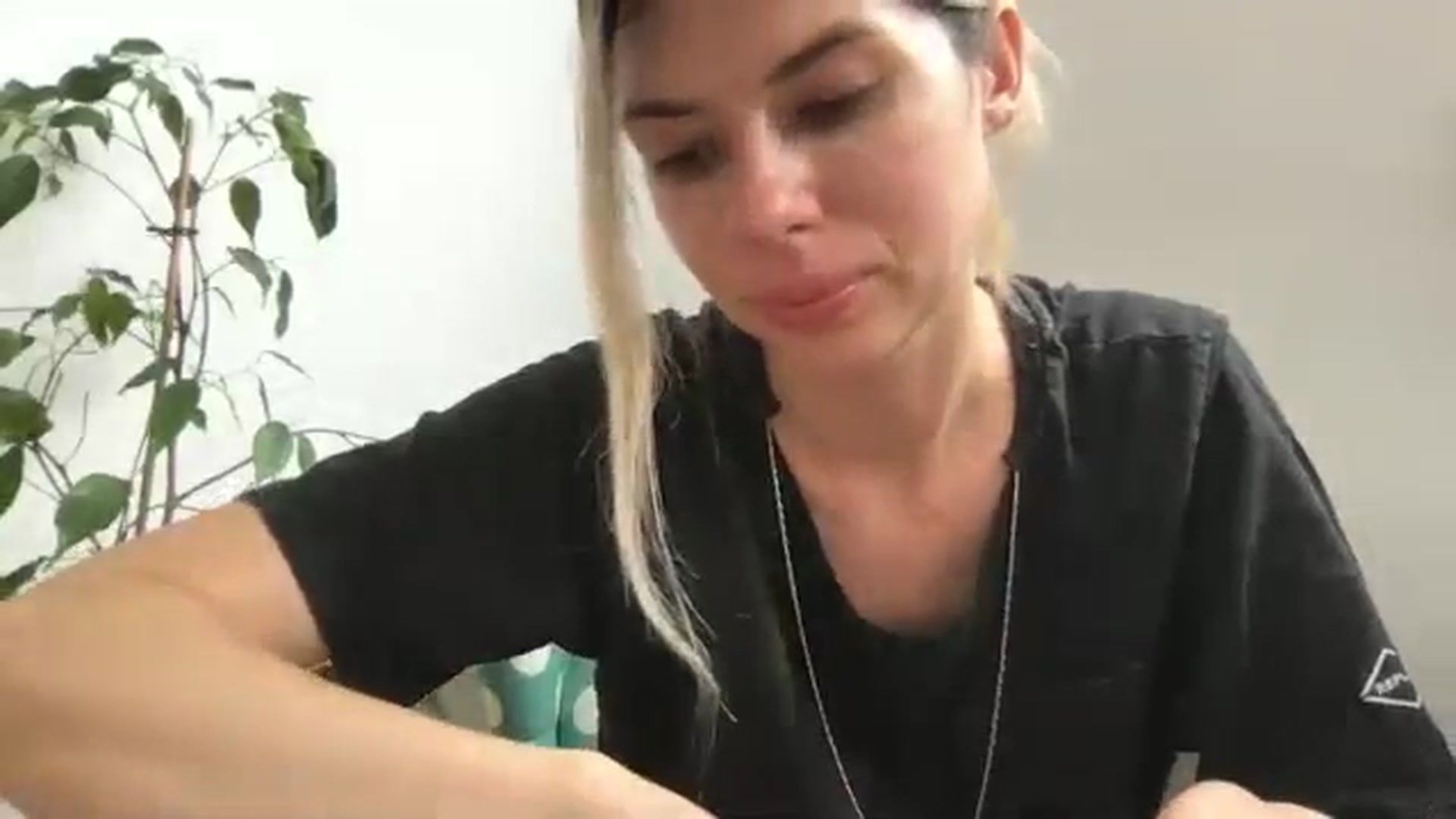 Gallery image thumbnail from neverinmylife's myfreecams stream on, 07/22/2024, 10:48 image 8 of 20