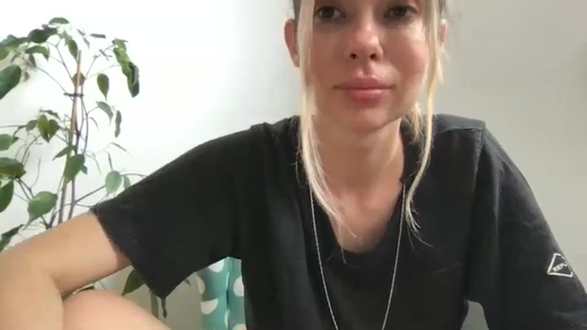 Gallery image thumbnail from neverinmylife's myfreecams stream on, 07/22/2024, 10:48 image 15 of 20