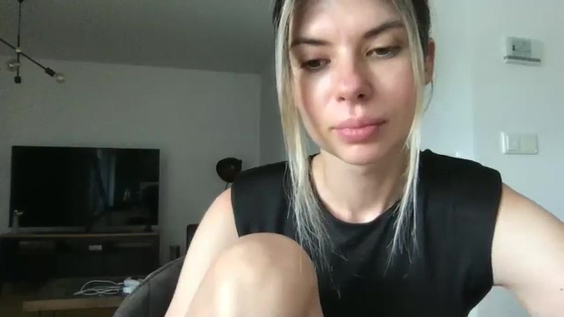 Gallery image thumbnail from neverinmylife's myfreecams stream on, 07/23/2024, 10:00 image 9 of 20