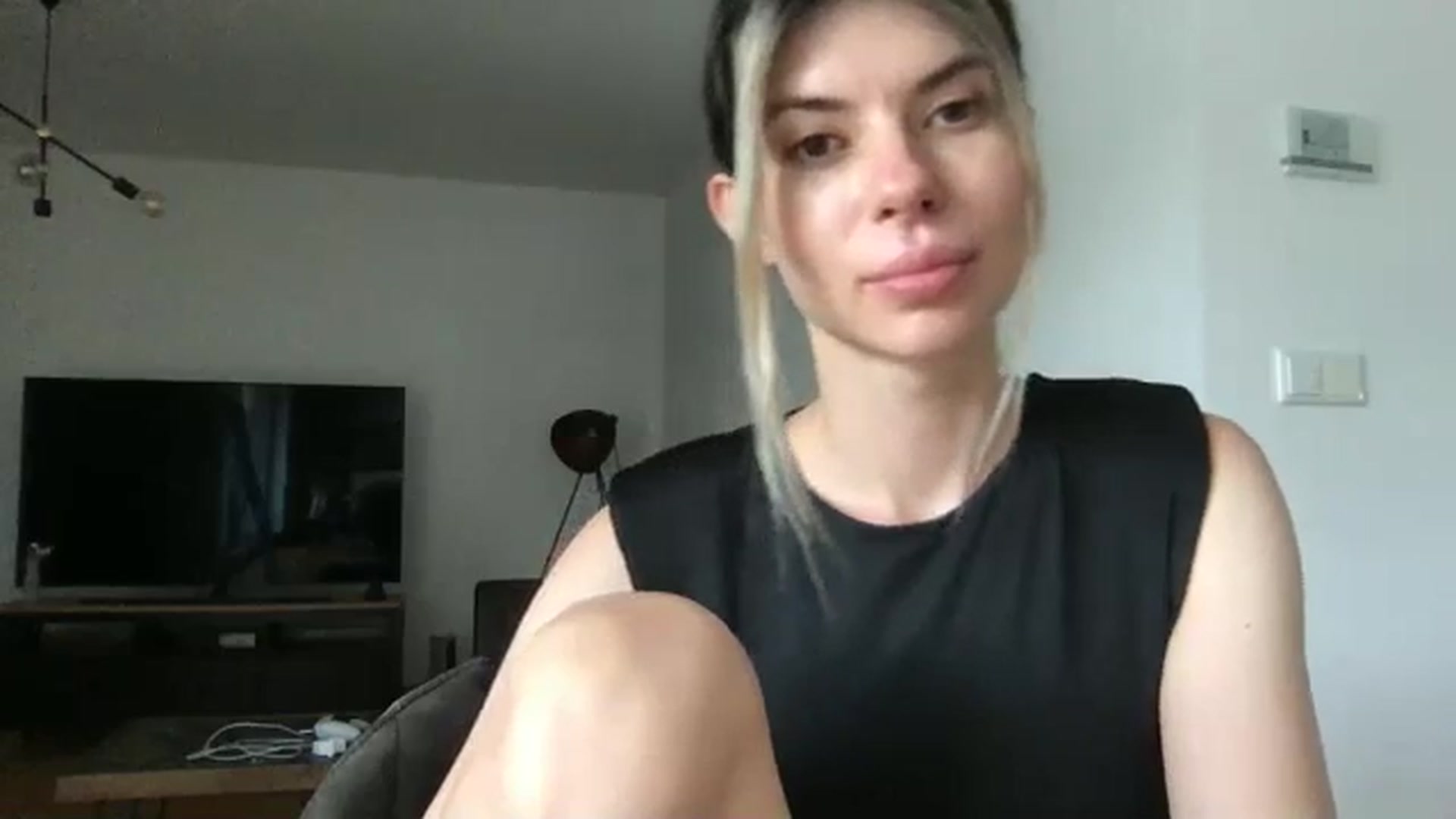 Gallery image thumbnail from neverinmylife's myfreecams stream on, 07/23/2024, 10:00 image 7 of 20