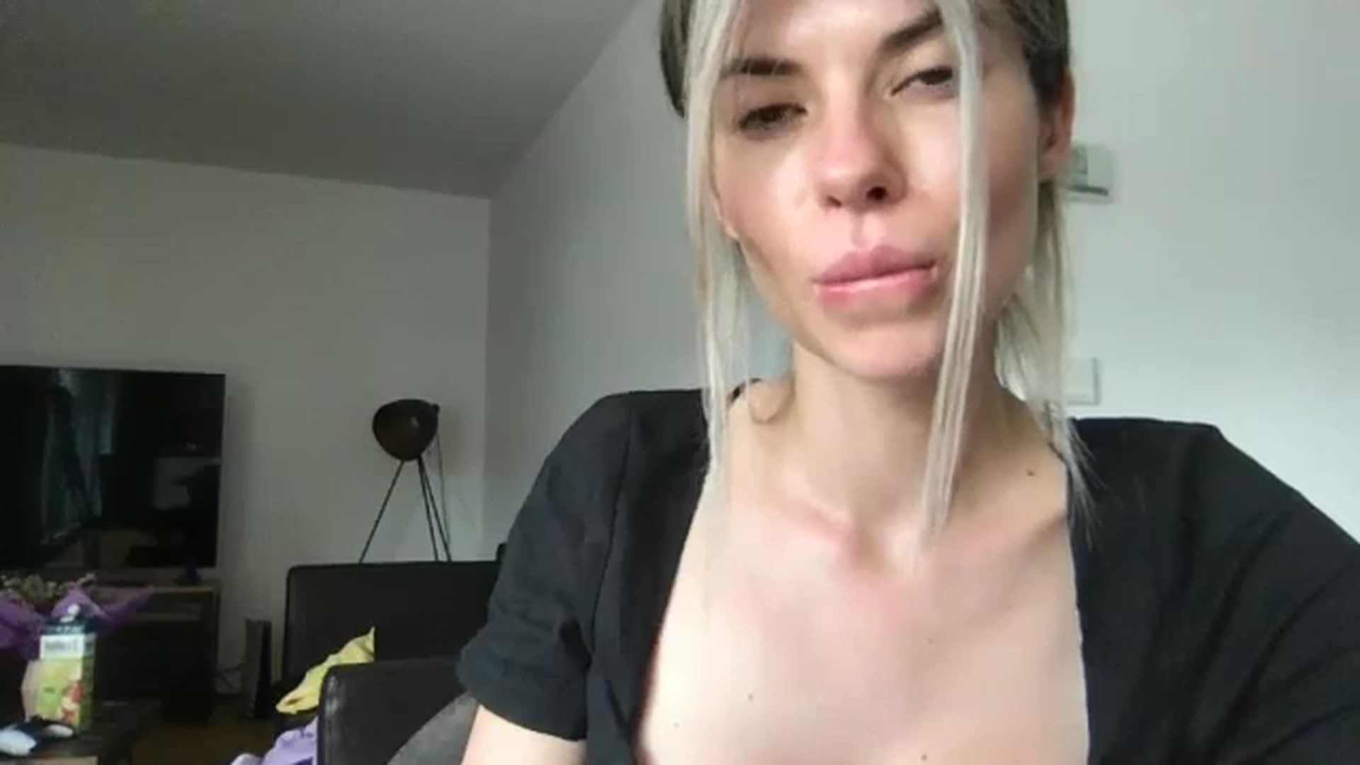 Gallery image thumbnail from neverinmylife's myfreecams stream on, 07/26/2024, 13:49 image 4 of 20