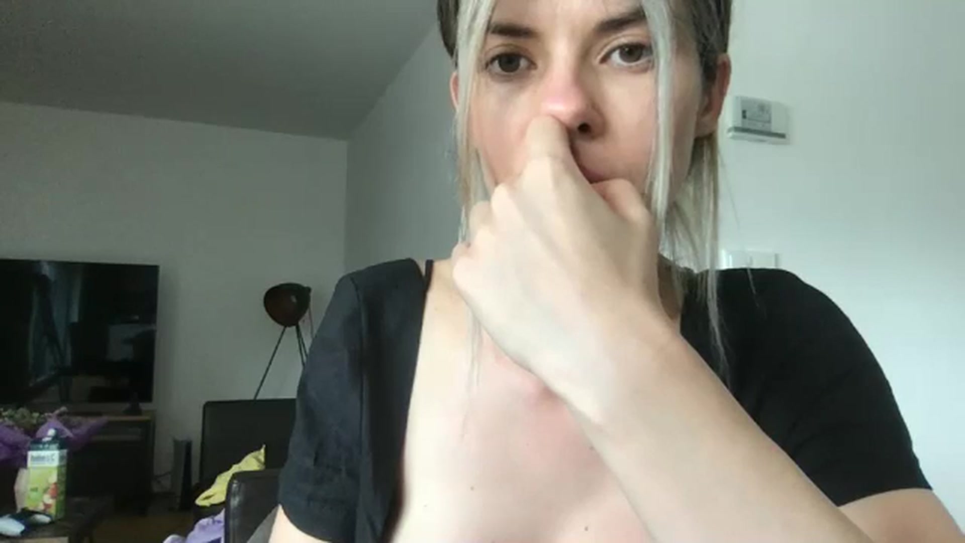 Gallery image thumbnail from neverinmylife's myfreecams stream on, 07/26/2024, 13:49 image 2 of 20