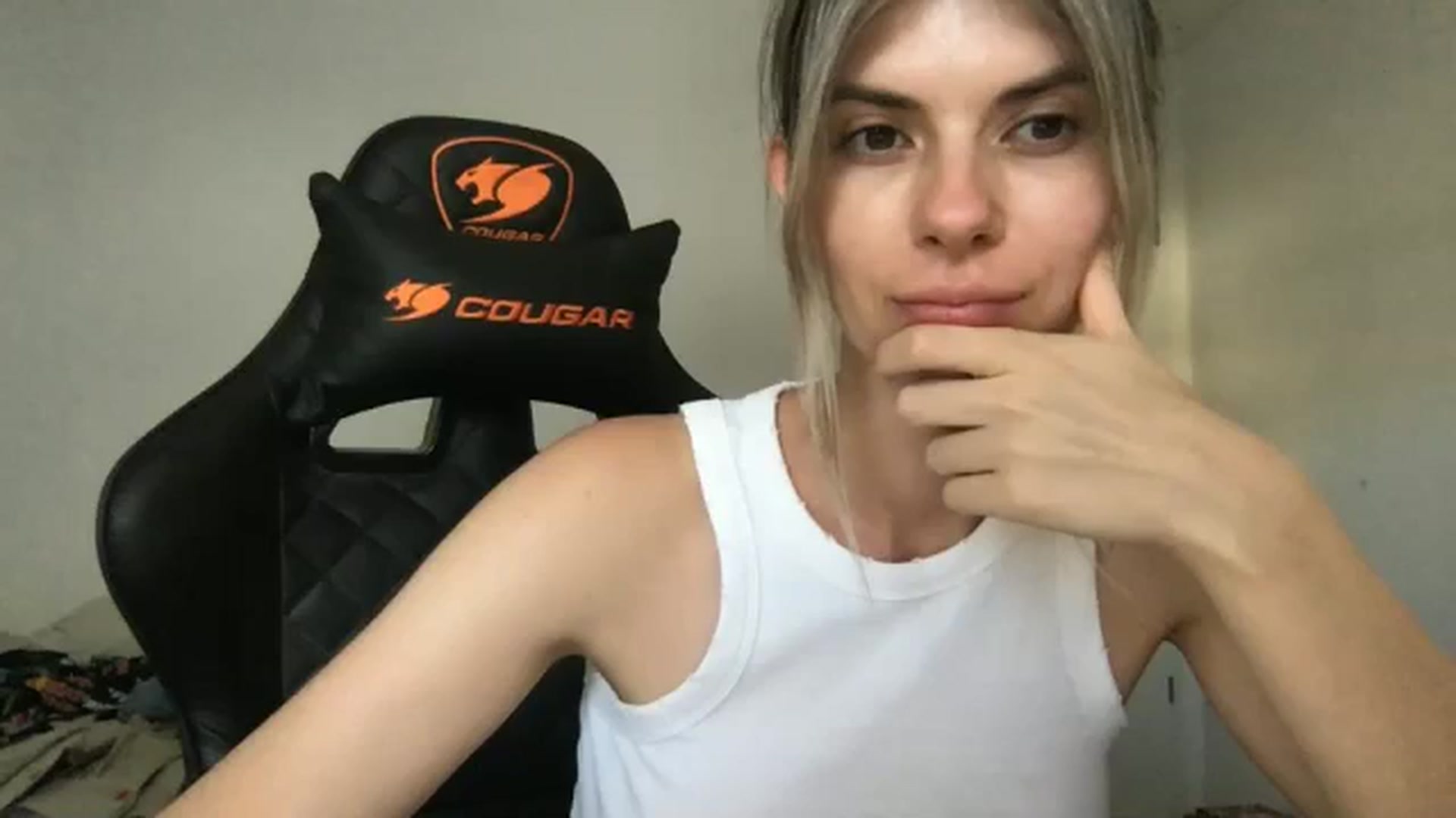 Gallery image thumbnail from neverinmylife's myfreecams stream on, 07/28/2024, 18:40 image 1 of 20