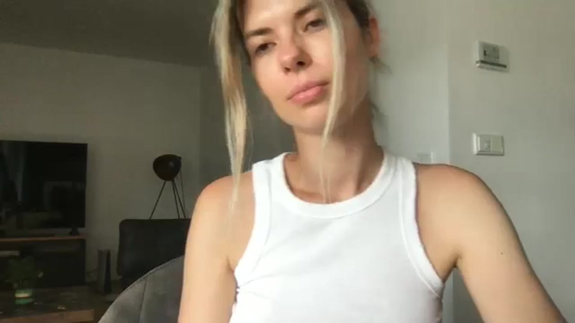 Gallery image thumbnail from neverinmylife's myfreecams stream on, 08/02/2024, 13:05 image 18 of 20