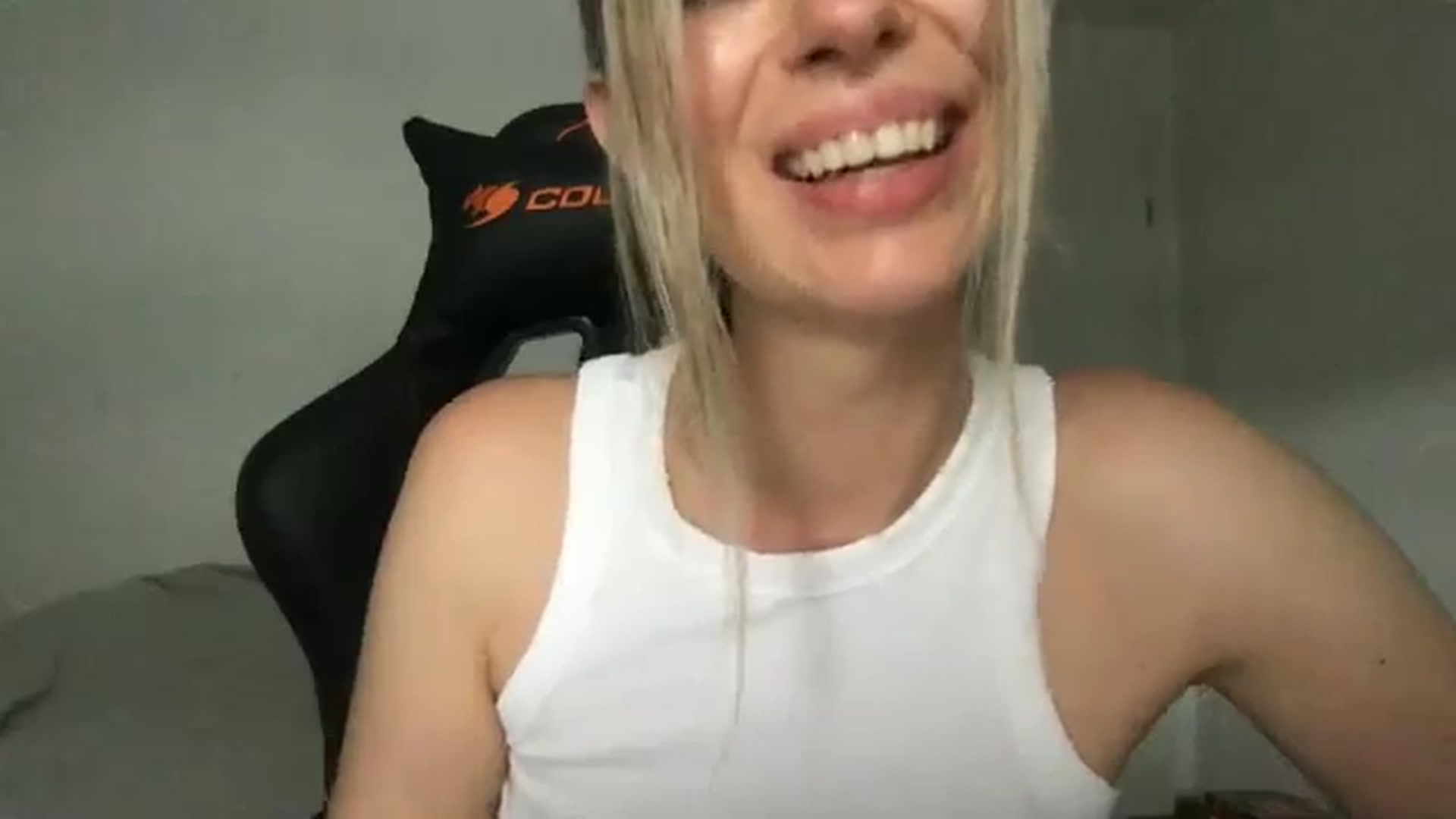 Gallery image thumbnail from neverinmylife's myfreecams stream on, 08/02/2024, 15:25 image 12 of 20