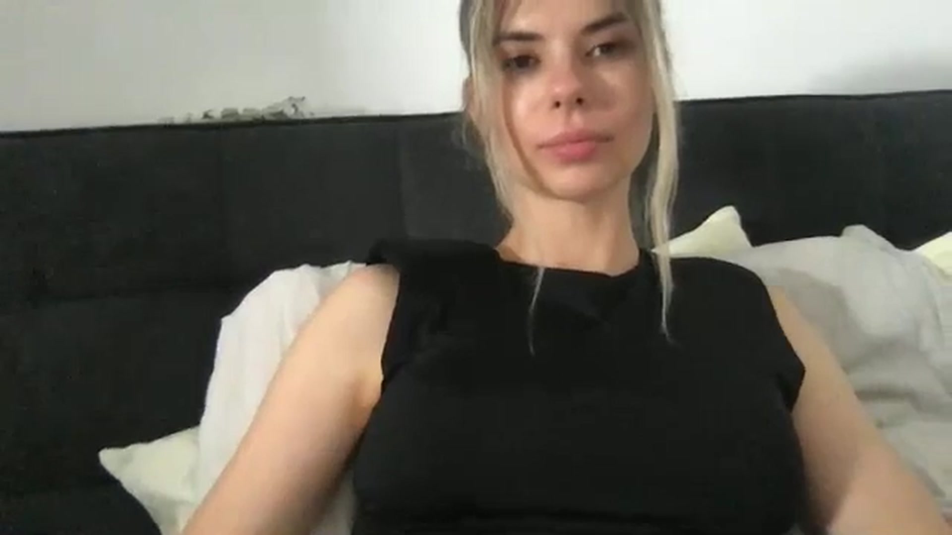 Gallery image thumbnail from neverinmylife's myfreecams stream on, 08/03/2024, 12:47 image 9 of 20