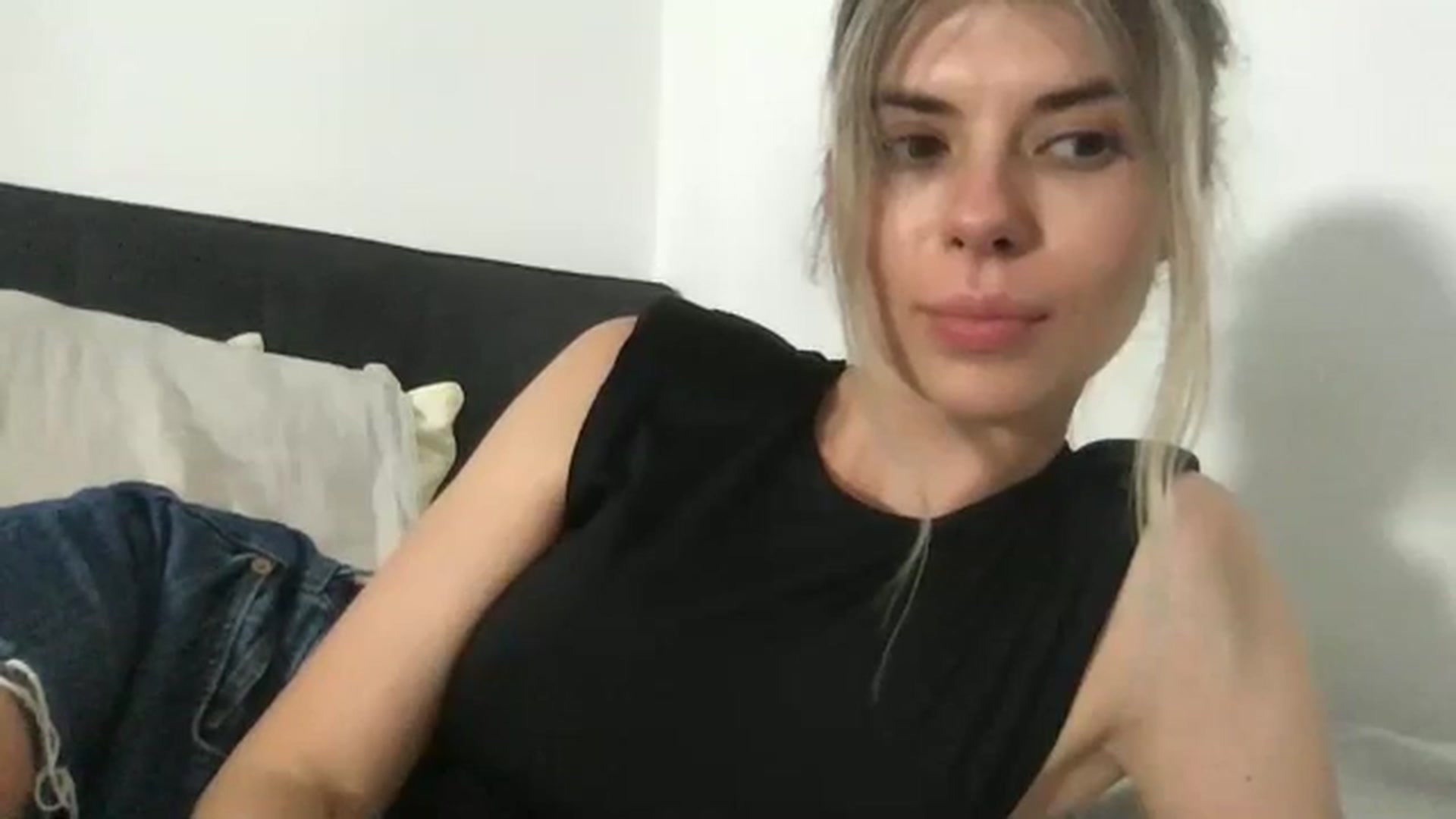Gallery image thumbnail from neverinmylife's myfreecams stream on, 08/03/2024, 12:47 image 15 of 20