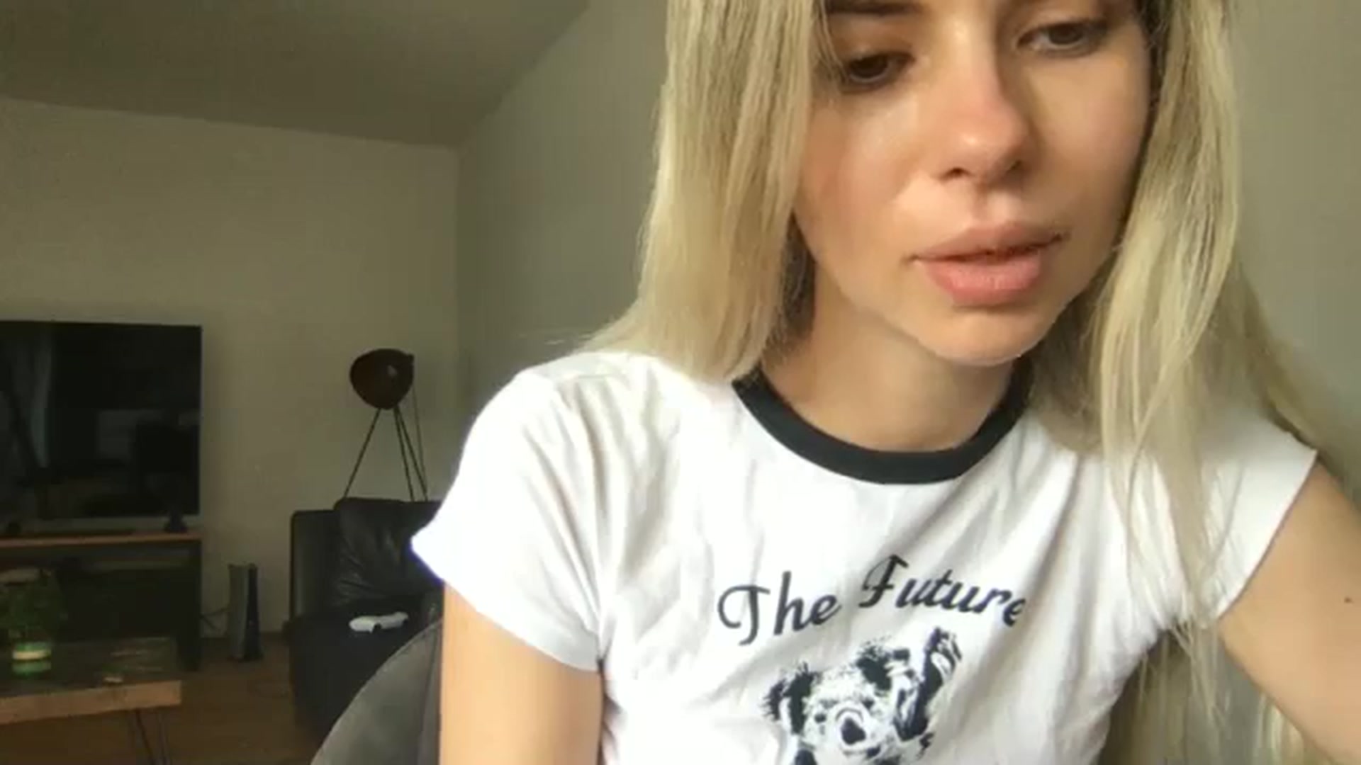 Gallery image thumbnail from neverinmylife's myfreecams stream on, 08/05/2024, 12:56 image 19 of 20