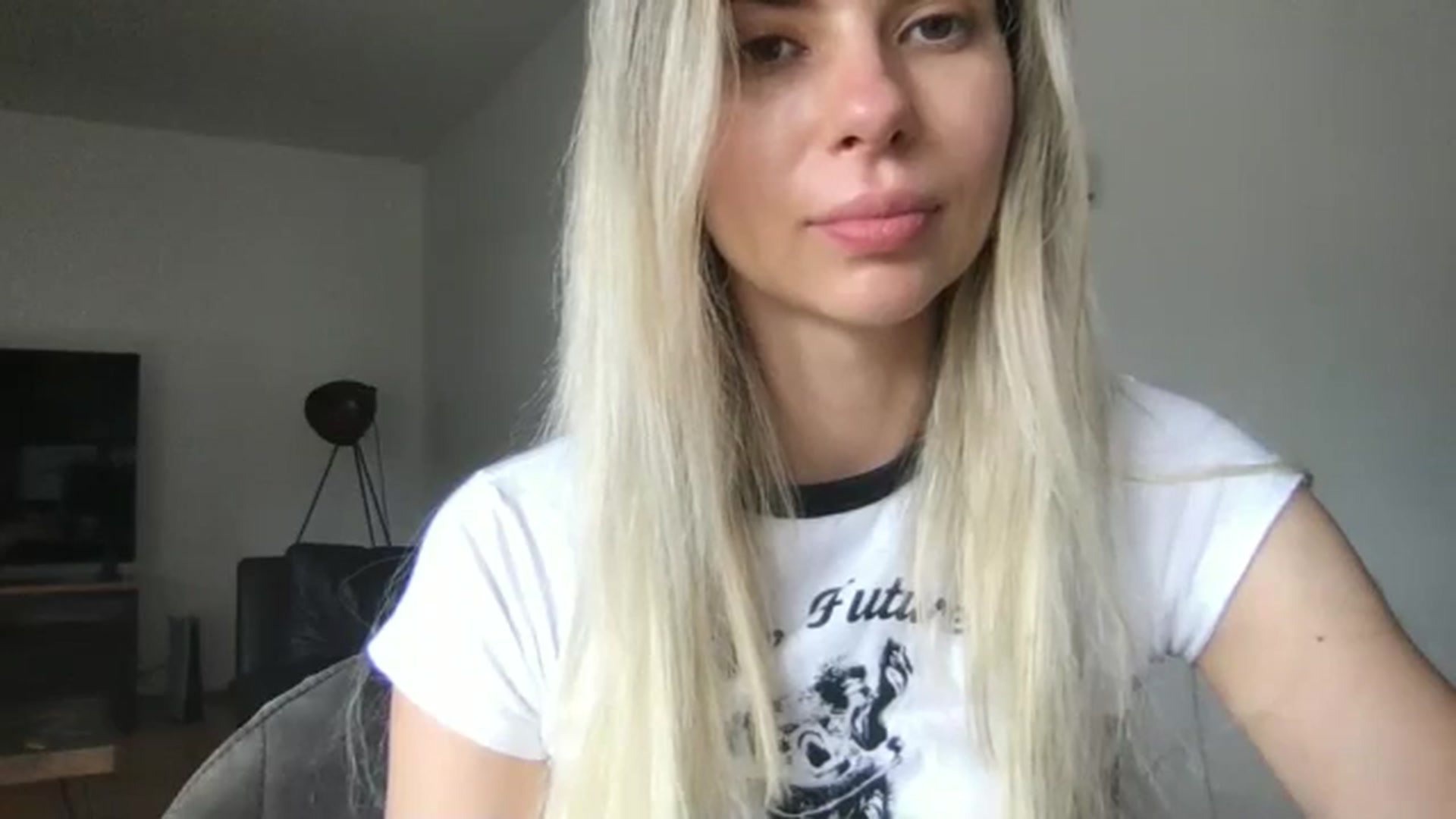 Gallery image thumbnail from neverinmylife's myfreecams stream on, 08/05/2024, 12:56 image 10 of 20