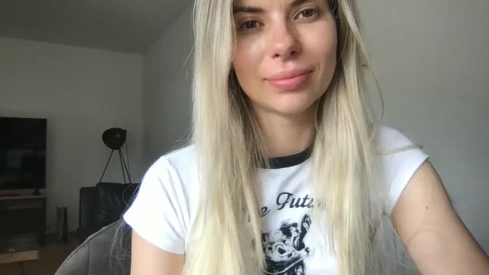 Gallery image thumbnail from neverinmylife's myfreecams stream on, 08/05/2024, 12:56 image 8 of 20