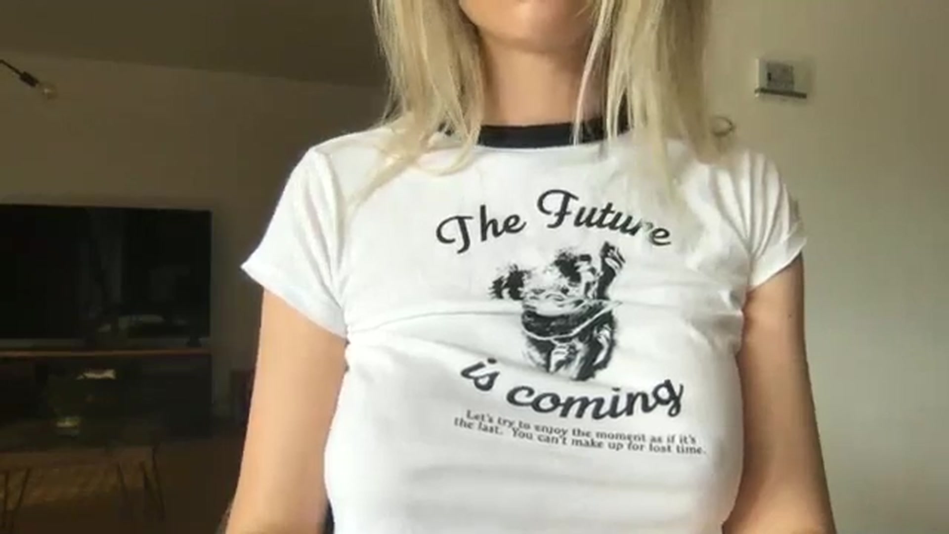 Gallery image thumbnail from neverinmylife's myfreecams stream on, 08/05/2024, 15:08 image 17 of 20