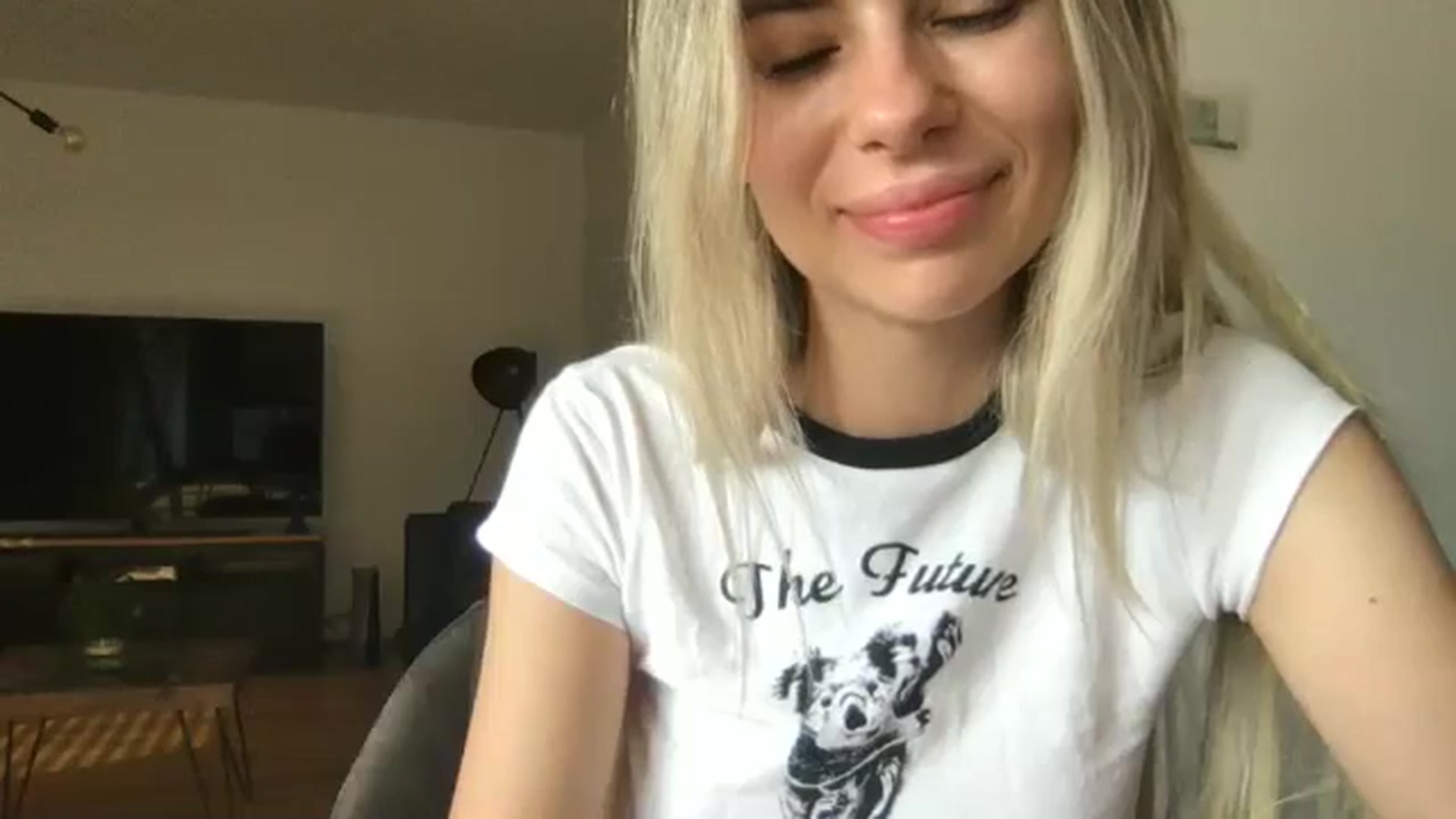Gallery image thumbnail from neverinmylife's myfreecams stream on, 08/05/2024, 15:08 image 16 of 20