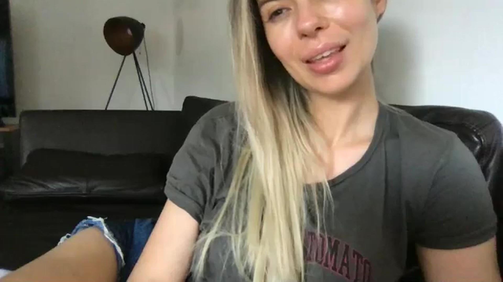 Gallery image thumbnail from neverinmylife's myfreecams stream on, 08/12/2024, 11:37 image 15 of 20