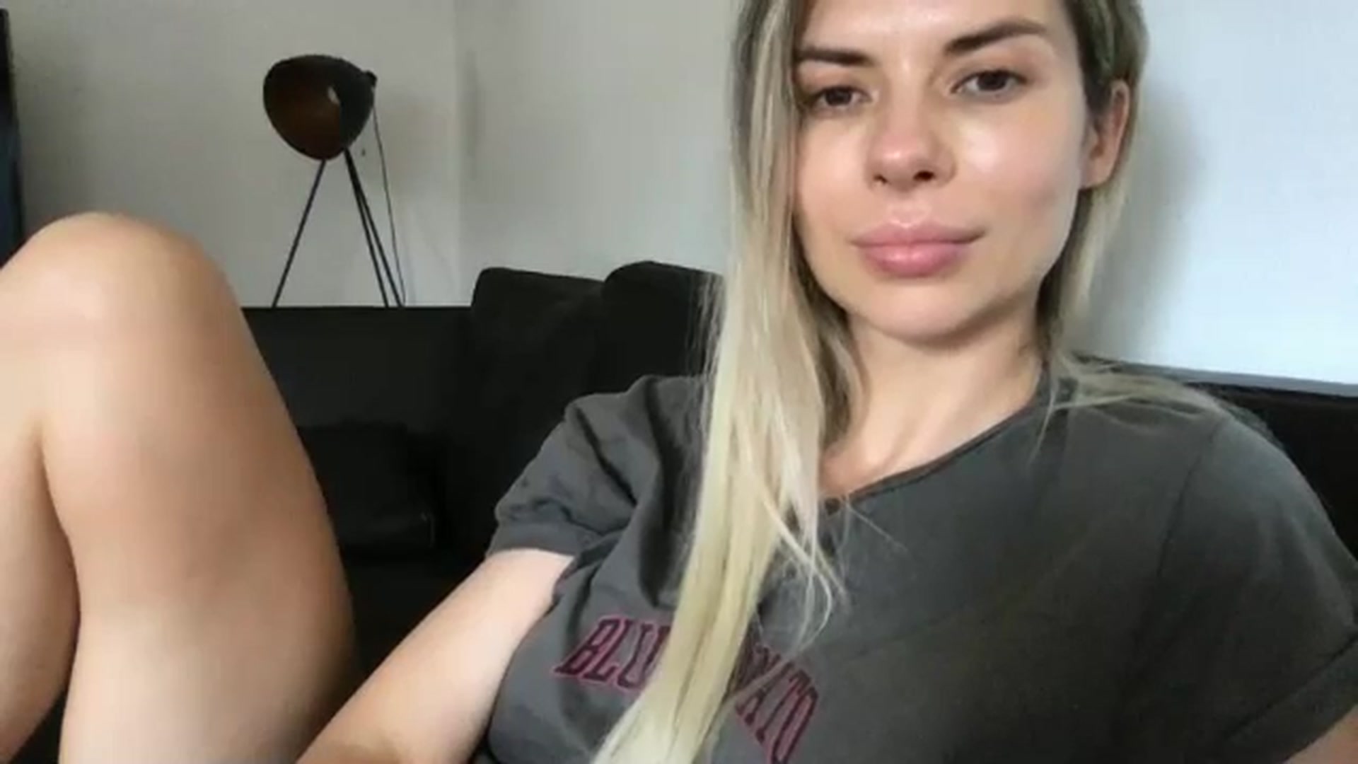 Gallery image thumbnail from neverinmylife's myfreecams stream on, 08/12/2024, 12:39 image 12 of 20