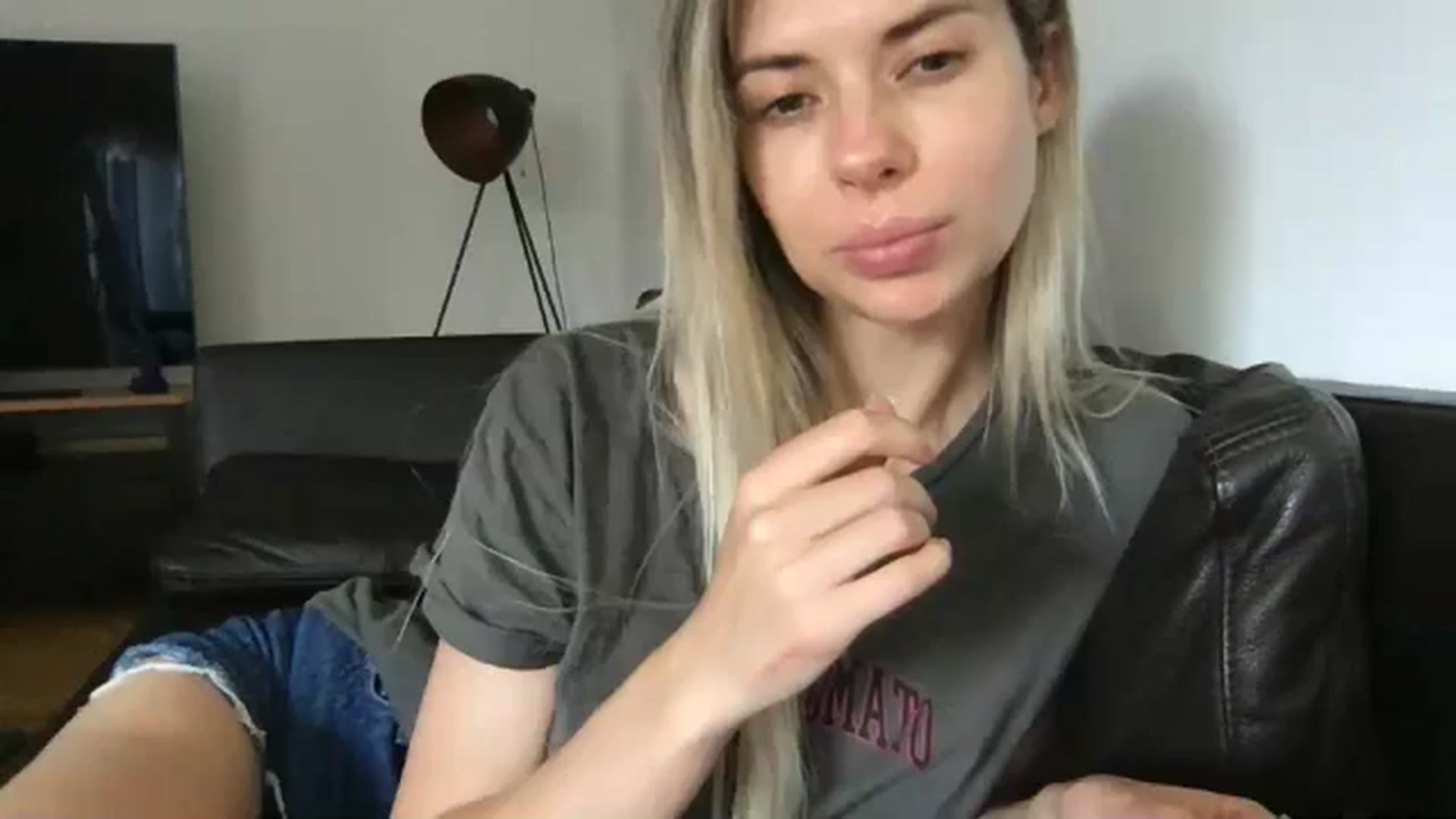 Gallery image thumbnail from neverinmylife's myfreecams stream on, 08/12/2024, 12:39 image 3 of 20