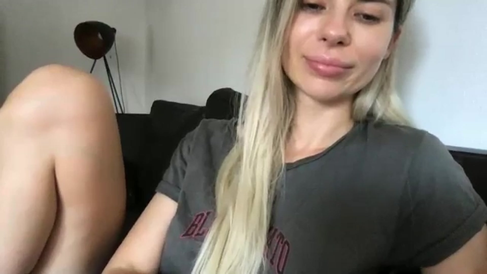 Gallery image thumbnail from neverinmylife's myfreecams stream on, 08/12/2024, 12:39 image 18 of 20