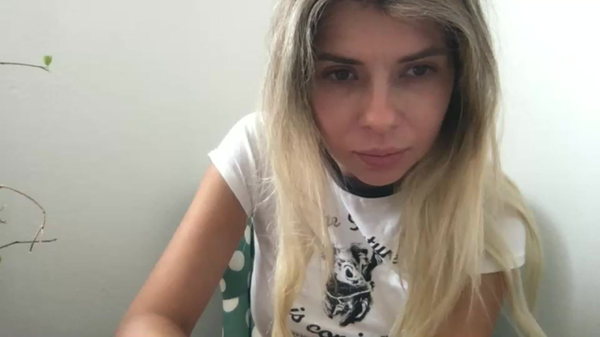 Gallery image thumbnail from neverinmylife's myfreecams stream on, 08/22/2024, 10:15 image 16 of 20