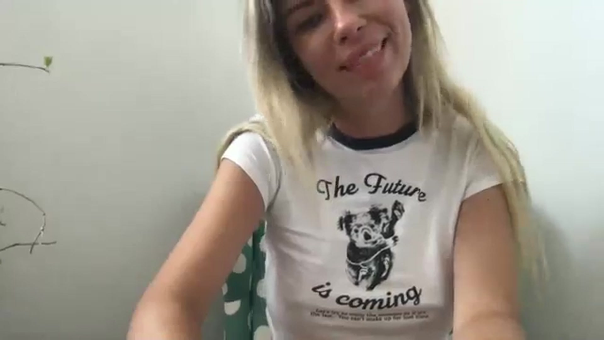 Gallery image thumbnail from neverinmylife's myfreecams stream on, 08/22/2024, 10:15 image 13 of 20