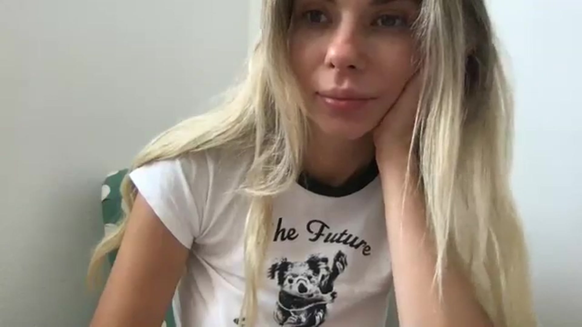 Gallery image thumbnail from neverinmylife's myfreecams stream on, 08/22/2024, 10:15 image 6 of 20