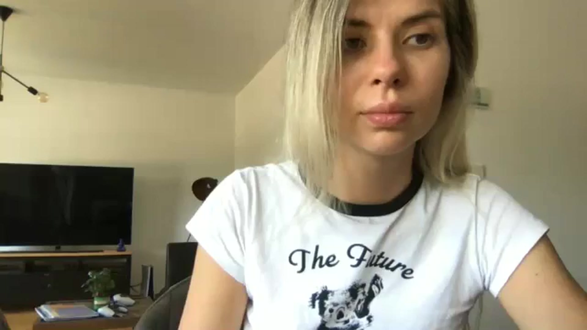 Gallery image thumbnail from neverinmylife's myfreecams stream on, 08/27/2024, 12:31 image 4 of 20