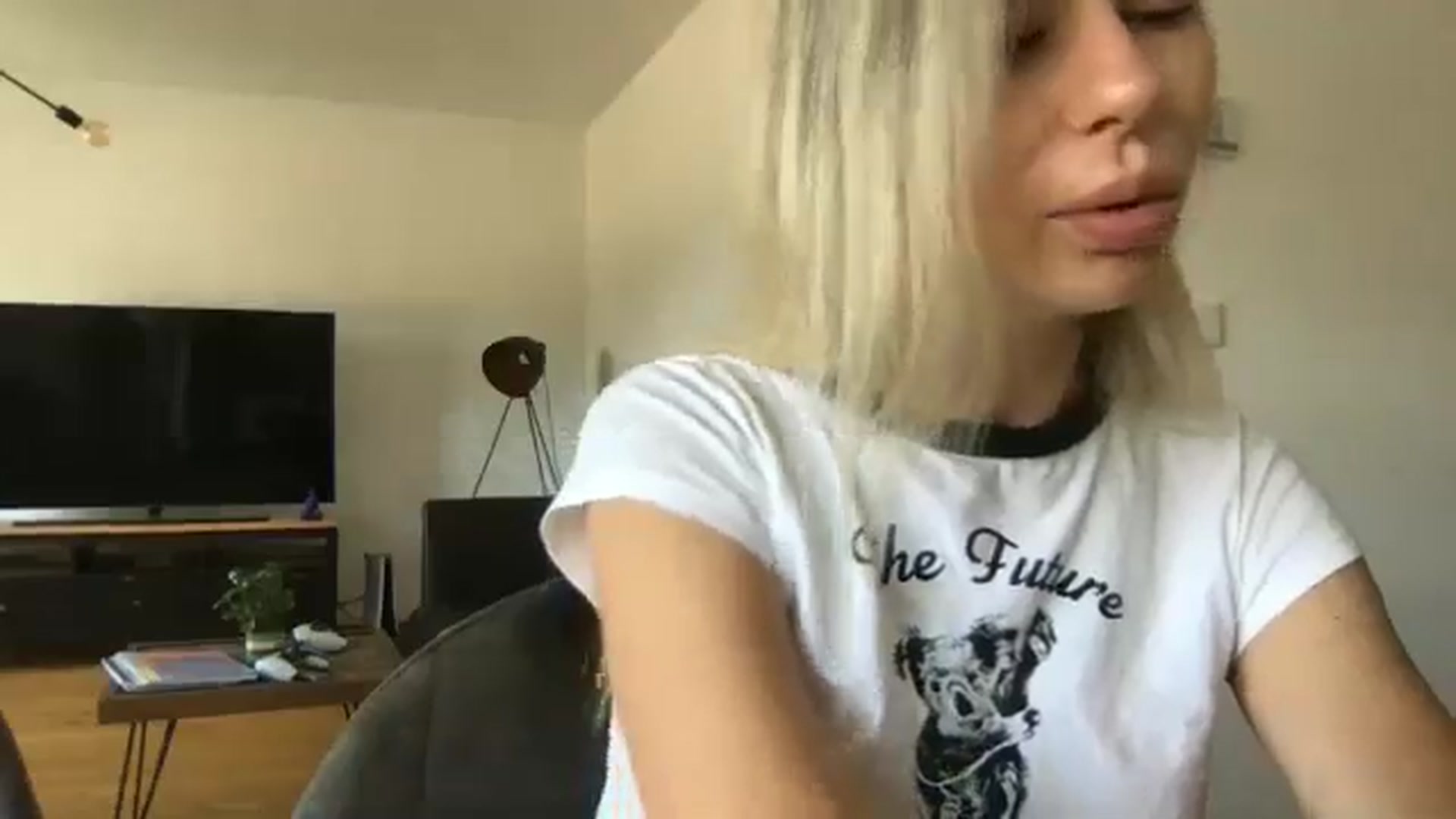 Gallery image thumbnail from neverinmylife's myfreecams stream on, 08/27/2024, 12:31 image 16 of 20