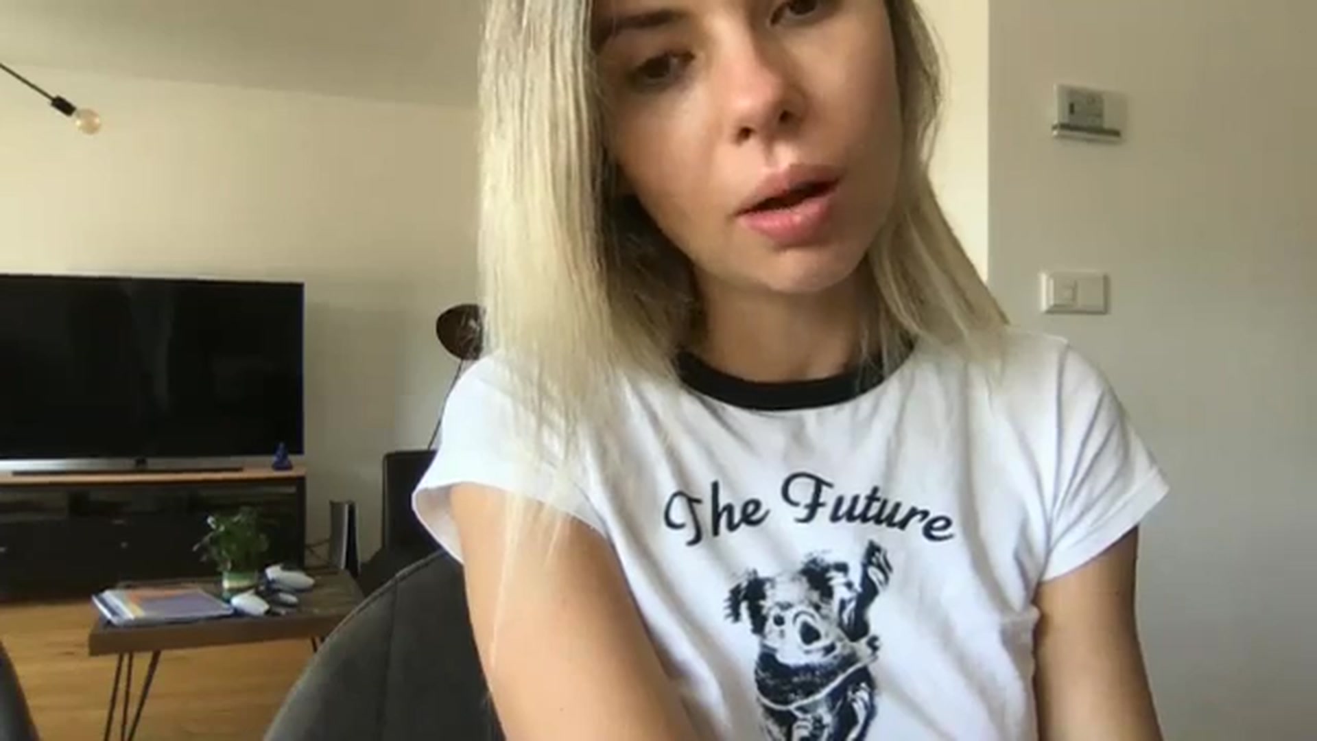 Gallery image thumbnail from neverinmylife's myfreecams stream on, 08/27/2024, 12:31 image 17 of 20