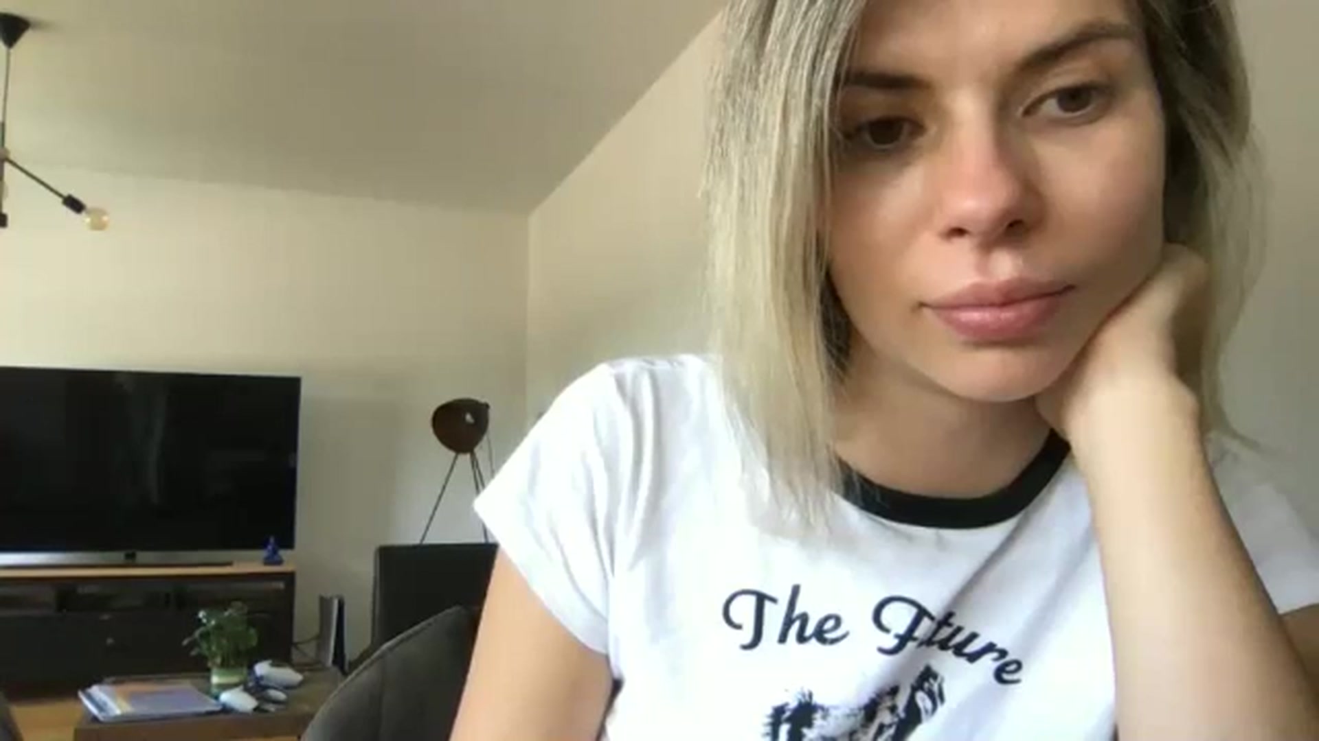 Gallery image thumbnail from neverinmylife's myfreecams stream on, 08/27/2024, 12:31 image 3 of 20