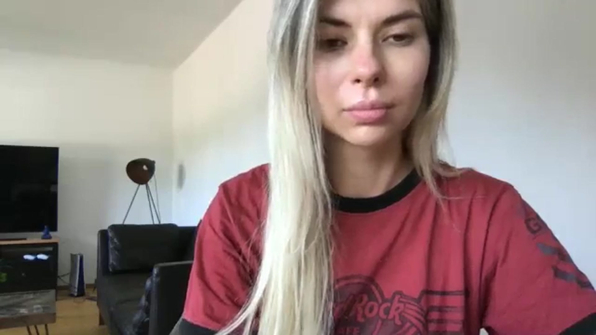 Gallery image thumbnail from neverinmylife's myfreecams stream on, 08/29/2024, 10:43 image 10 of 20