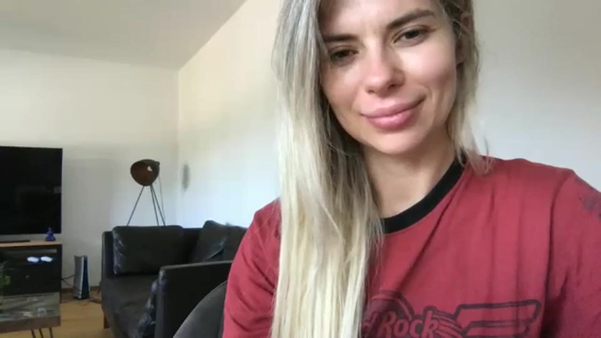 Gallery image thumbnail from neverinmylife's myfreecams stream on, 08/29/2024, 10:43 image 4 of 20