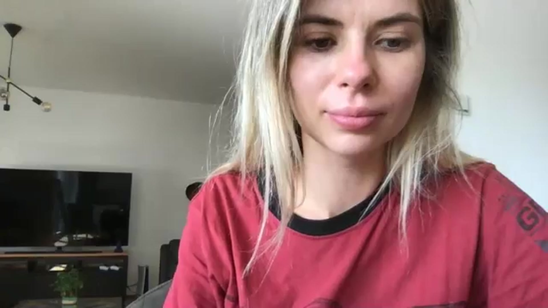 Gallery image thumbnail from neverinmylife's myfreecams stream on, 08/29/2024, 15:11 image 2 of 20