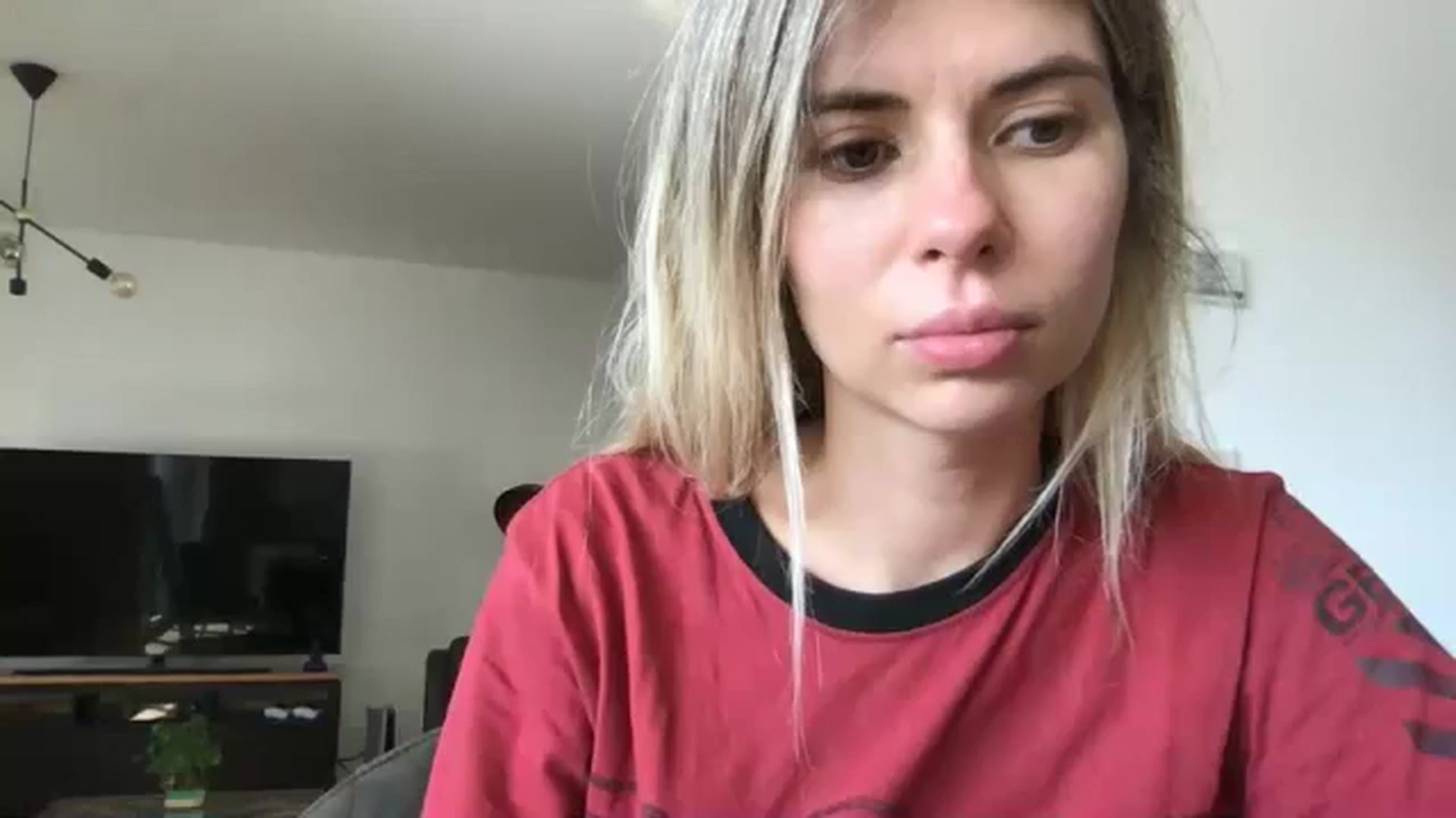 Gallery image thumbnail from neverinmylife's myfreecams stream on, 08/29/2024, 15:11 image 1 of 20