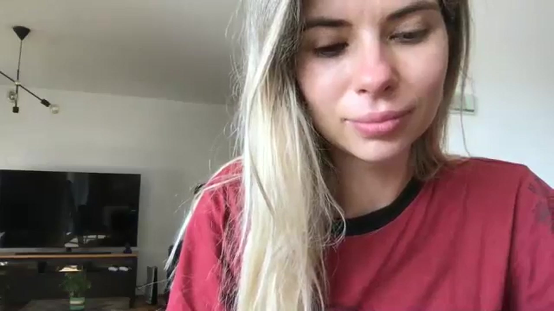 Gallery image thumbnail from neverinmylife's myfreecams stream on, 08/29/2024, 15:11 image 4 of 20