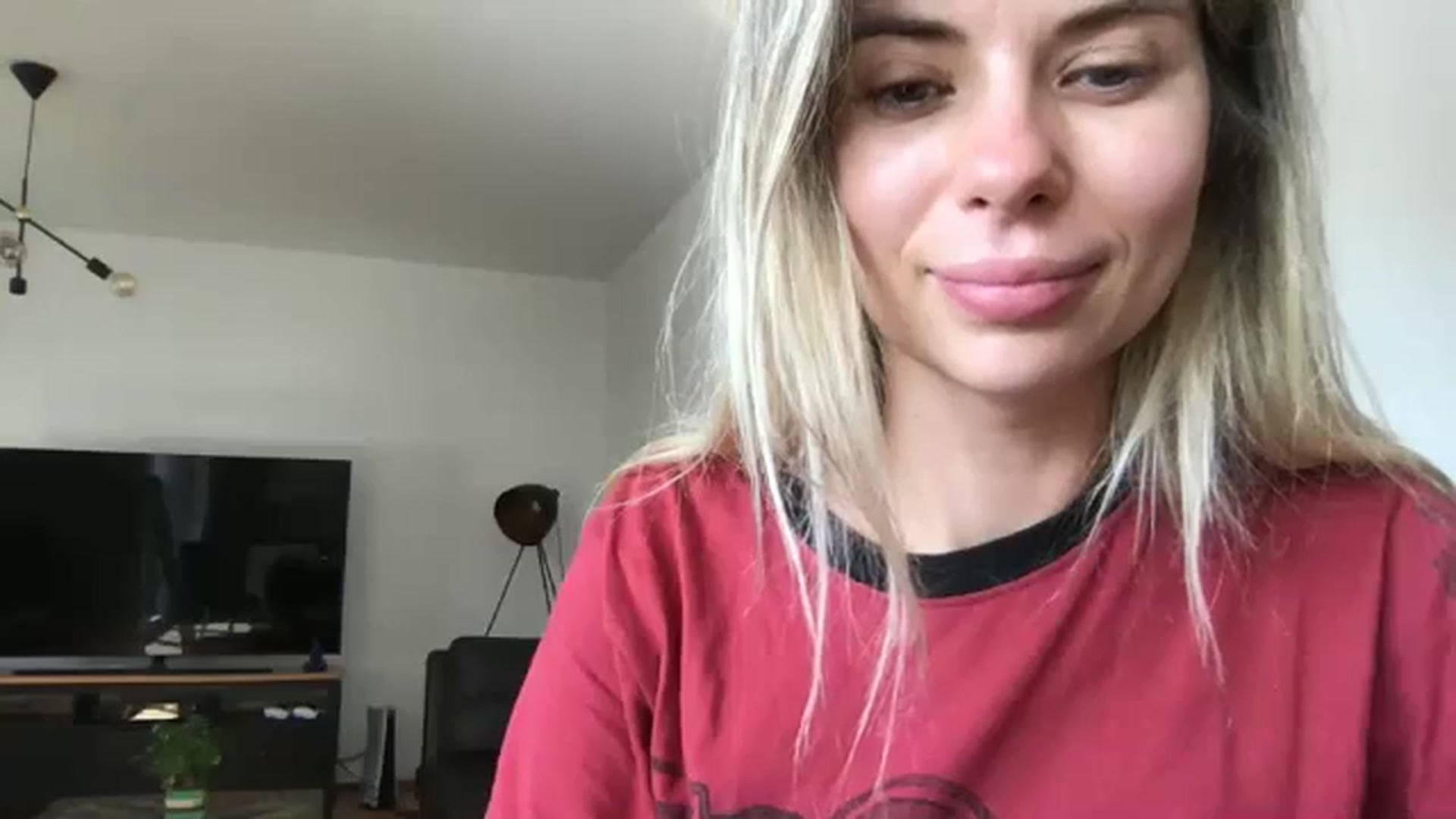 Gallery image thumbnail from neverinmylife's myfreecams stream on, 08/29/2024, 15:11 image 3 of 20