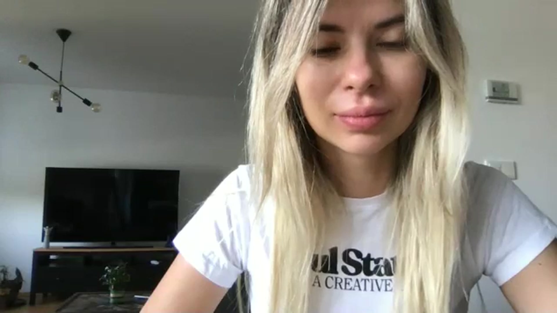 Gallery image thumbnail from neverinmylife's myfreecams stream on, 08/30/2024, 06:29 image 16 of 20