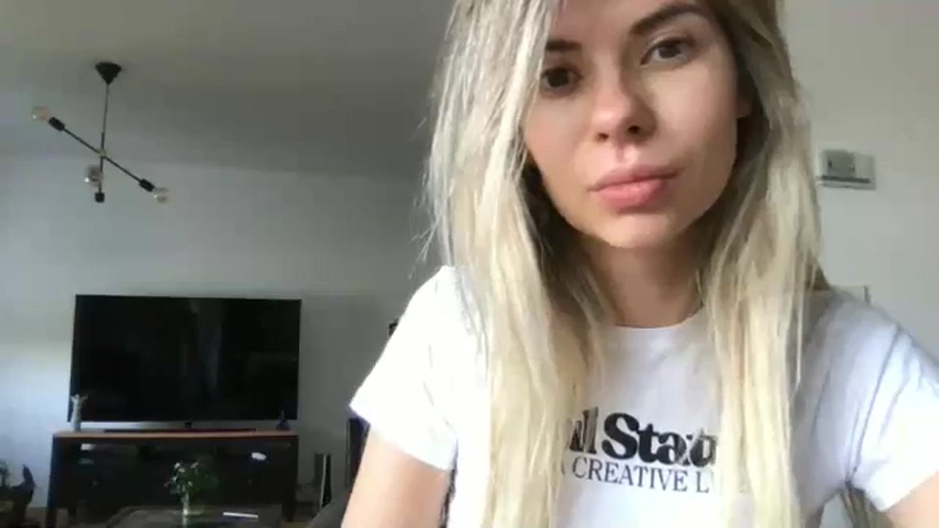 Gallery image thumbnail from neverinmylife's myfreecams stream on, 08/30/2024, 06:29 image 5 of 20