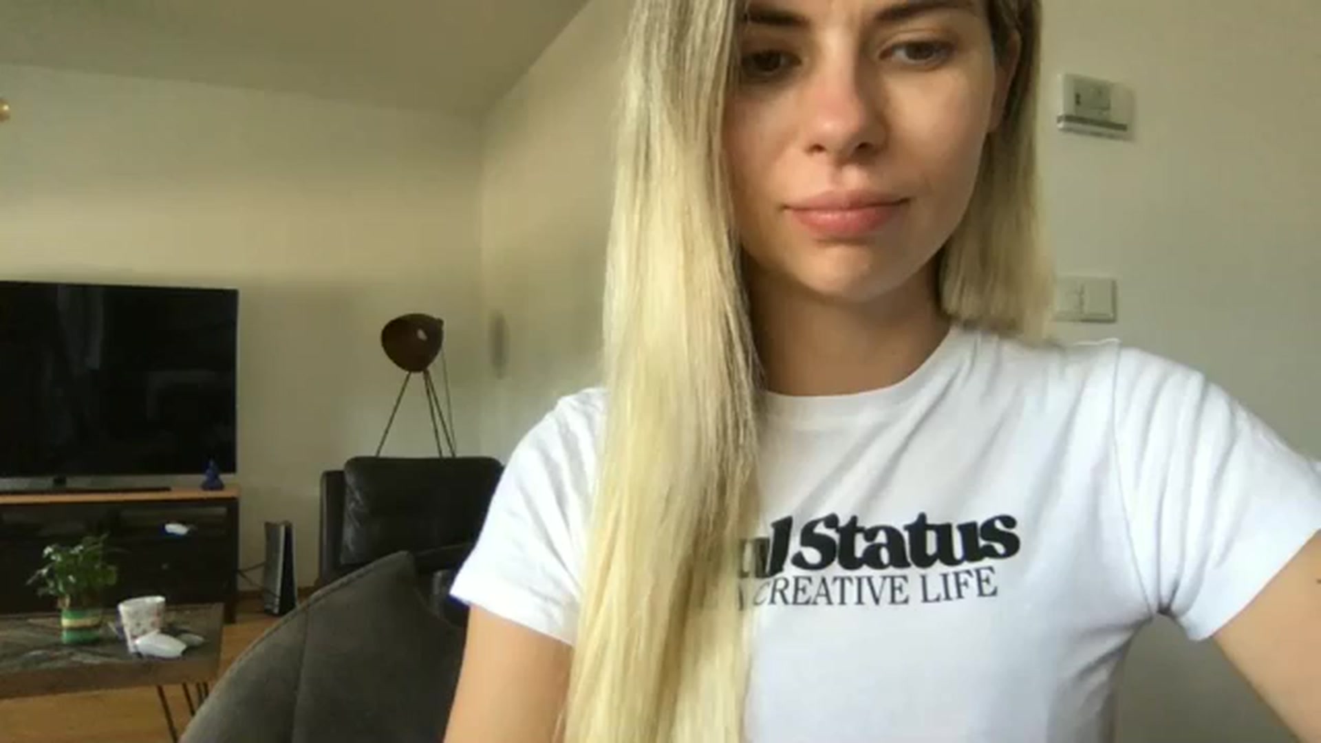 Gallery image thumbnail from neverinmylife's myfreecams stream on, 08/30/2024, 09:48 image 8 of 20