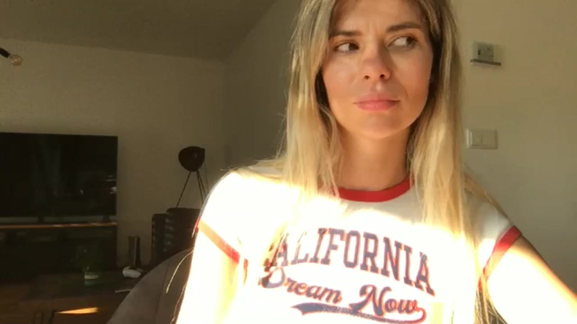 Gallery image thumbnail from neverinmylife's myfreecams stream on, 08/31/2024, 16:52 image 7 of 20
