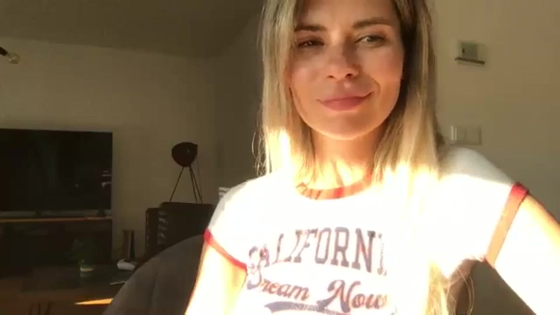 Gallery image thumbnail from neverinmylife's myfreecams stream on, 08/31/2024, 16:52 image 9 of 20