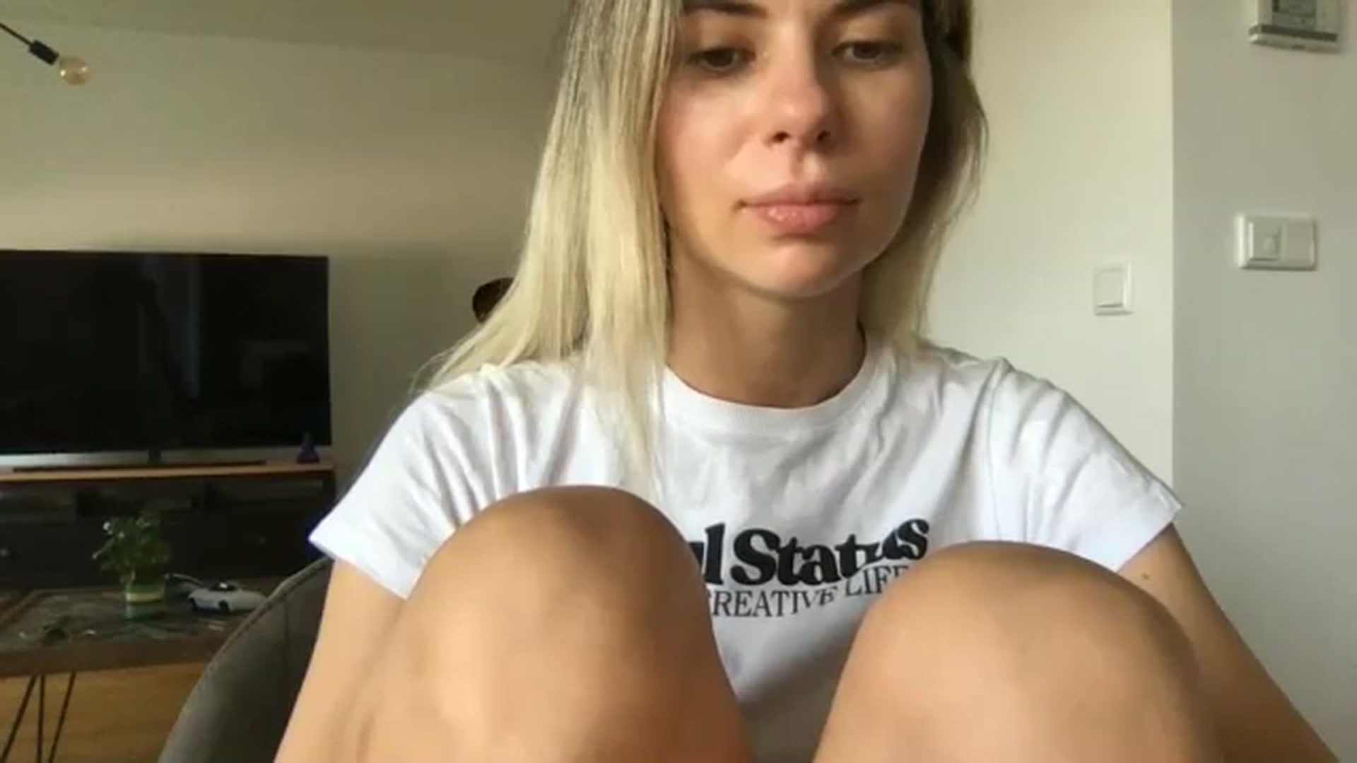 Gallery image thumbnail from neverinmylife's myfreecams stream on, 09/04/2024, 10:46 image 17 of 20
