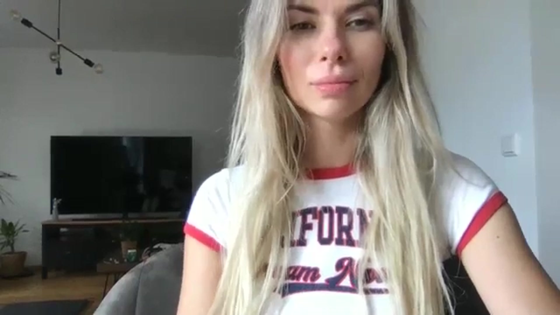 Gallery image thumbnail from neverinmylife's myfreecams stream on, 09/10/2024, 14:08 image 15 of 20