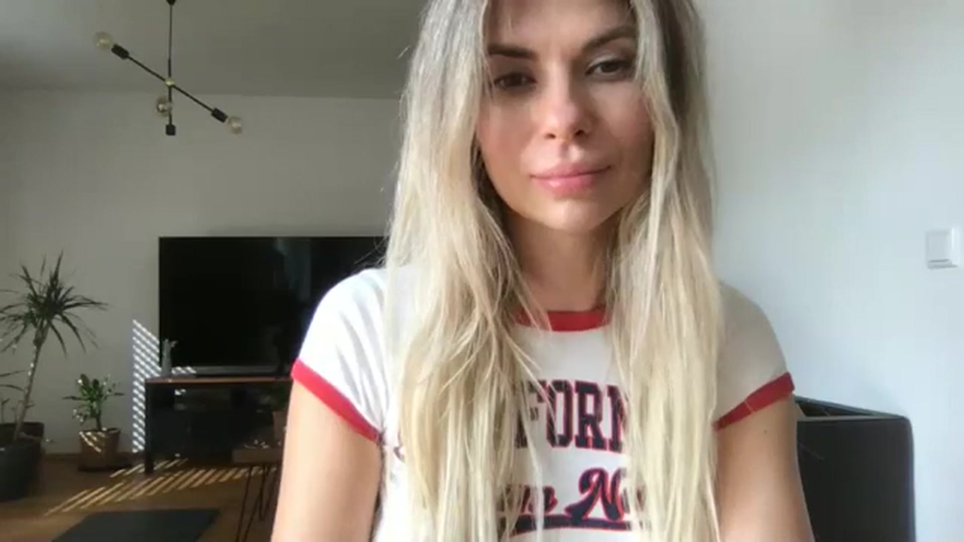 Gallery image thumbnail from neverinmylife's myfreecams stream on, 09/10/2024, 14:08 image 8 of 20